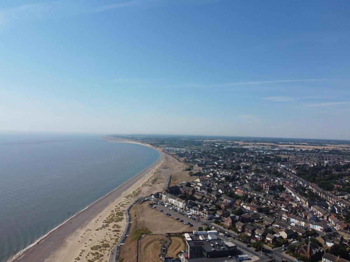 Stunning 6 Berth Lodge With Full Sea Views In Suffolk Ref 68007Cr 로웨스터프 외부 사진