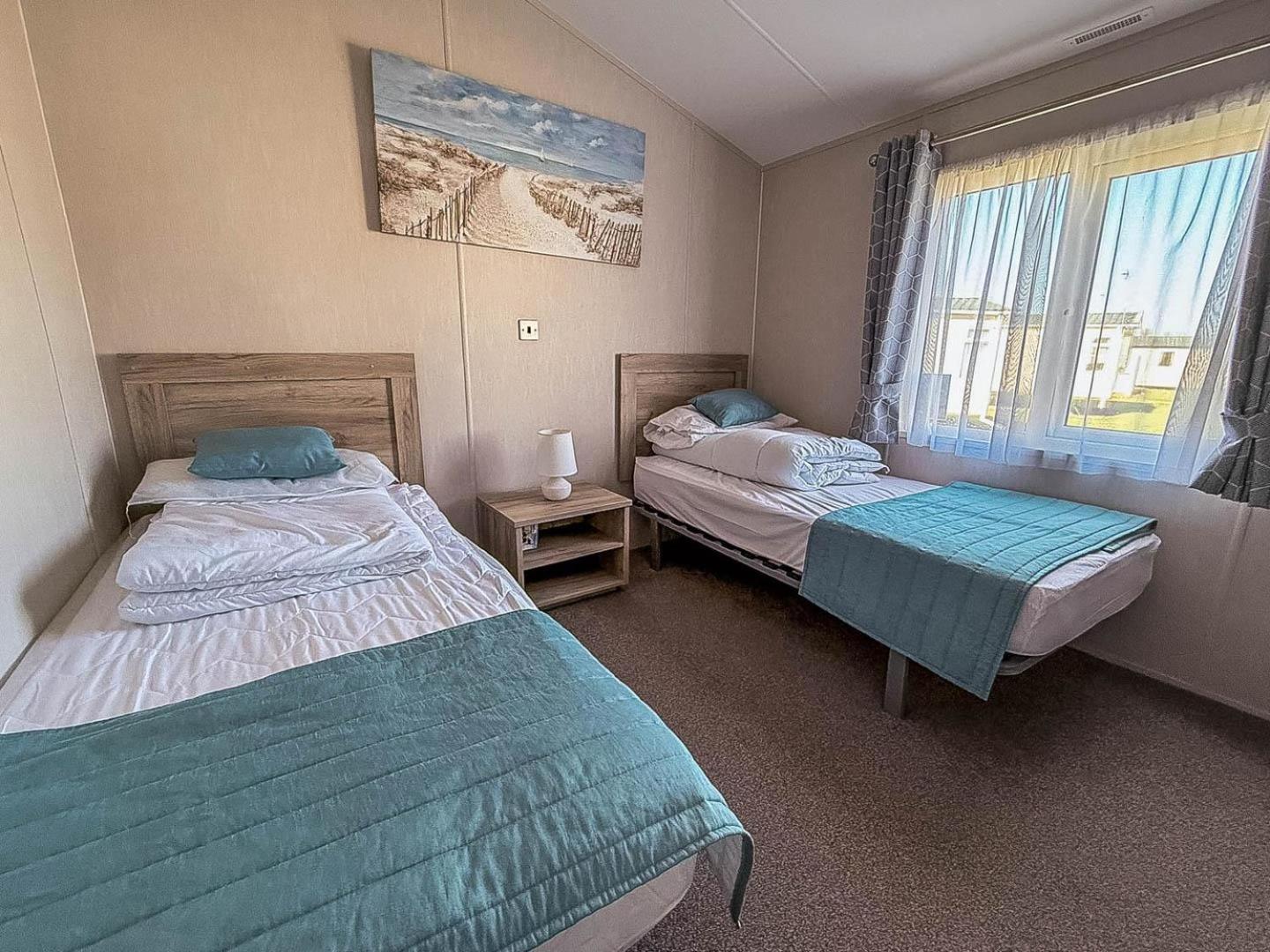 Stunning 6 Berth Lodge With Full Sea Views In Suffolk Ref 68007Cr 로웨스터프 외부 사진